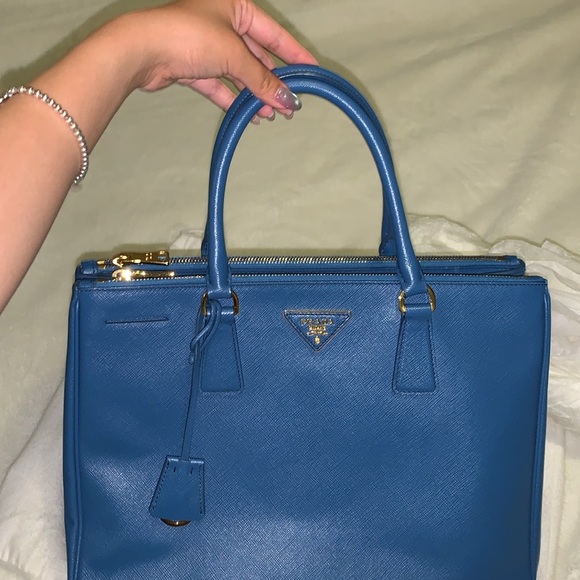 💙 Large Prada Galleria Saffiano leather bag - Picture 16 of 16